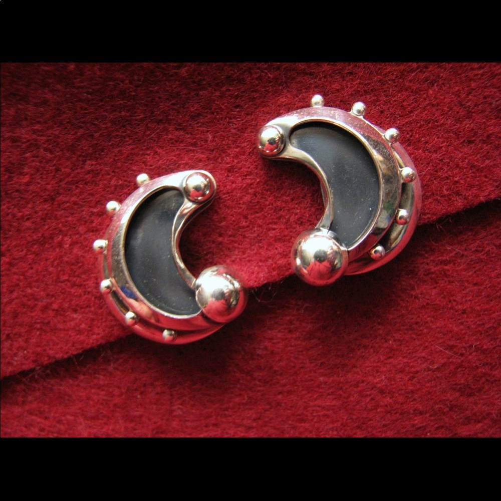Vintage RENOIR SAUTEUR sterling silver enamel half moon clip earrings